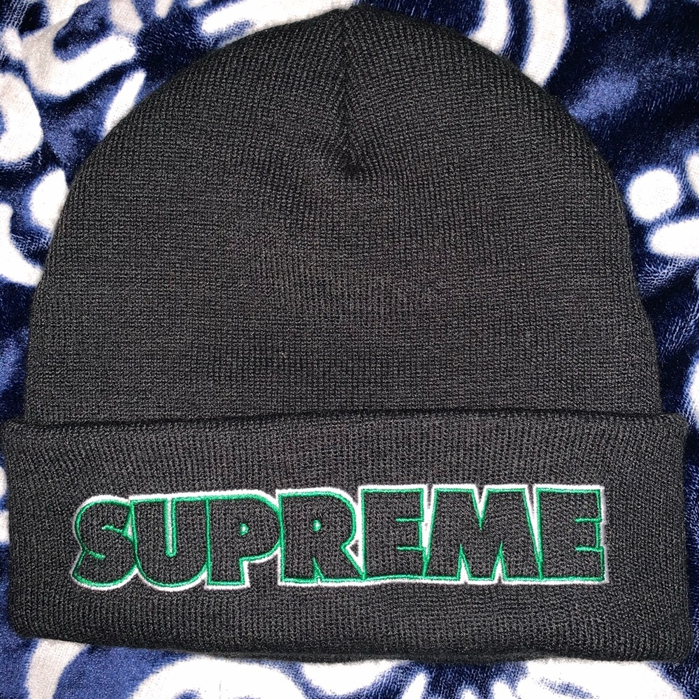 Supreme World Famous Beanie